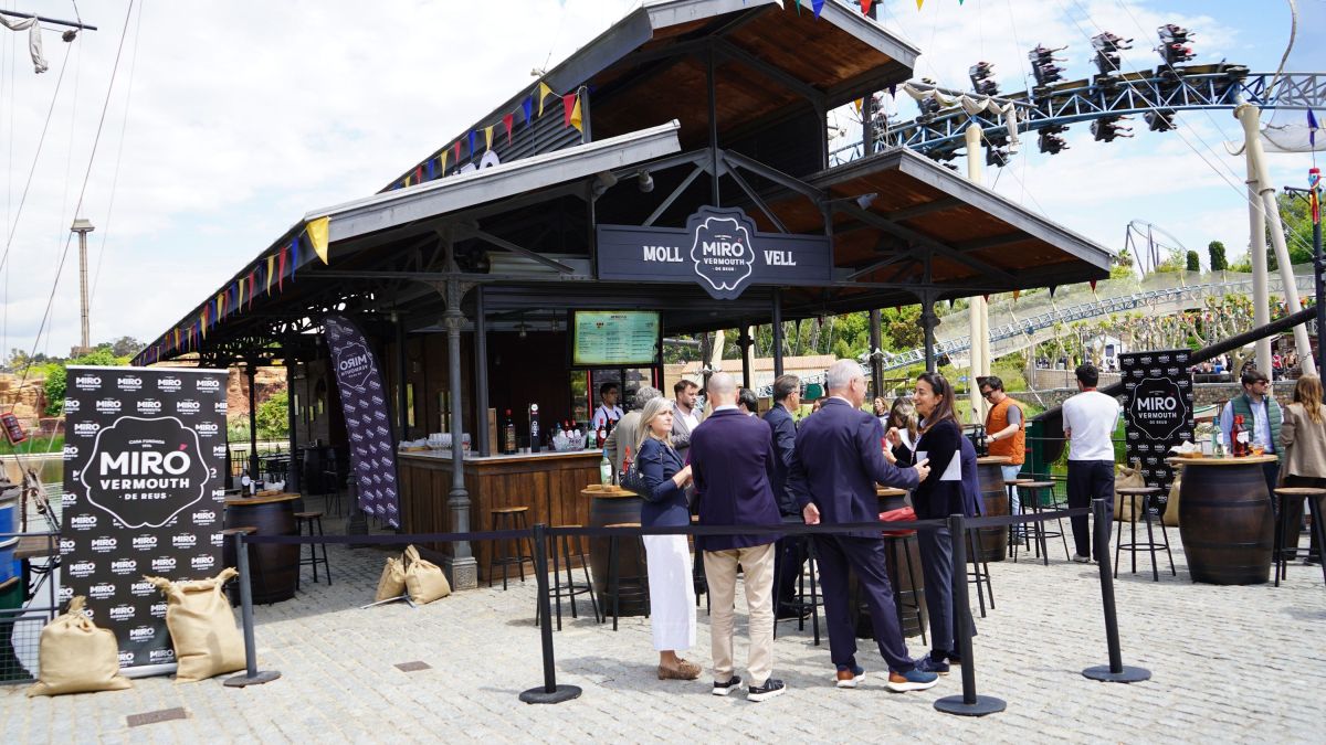 Inauguració del nou espai de Vermuts Miro a PortAventura