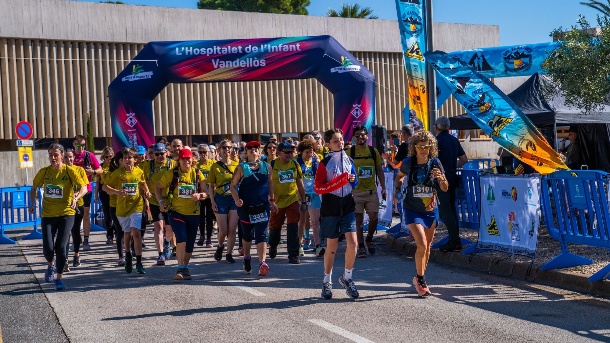 La sortida d'una de les curses de 15a Cursa de la Portella de l’Hospitalet de l’Infant  FOTO Blanca Sotilla