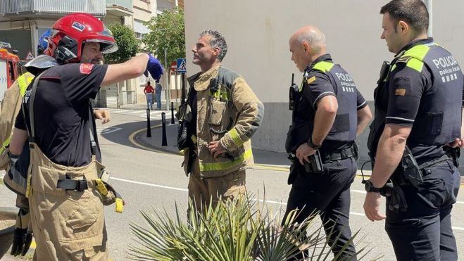 Bombers i Policia Local de Blanes per un incendi