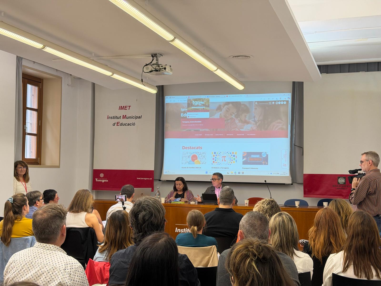 Tarragona reuneix més de 75 professionals en una jornada sobre educació inclusiva | FOTO: Snik Comunicació i Tarragona Educació