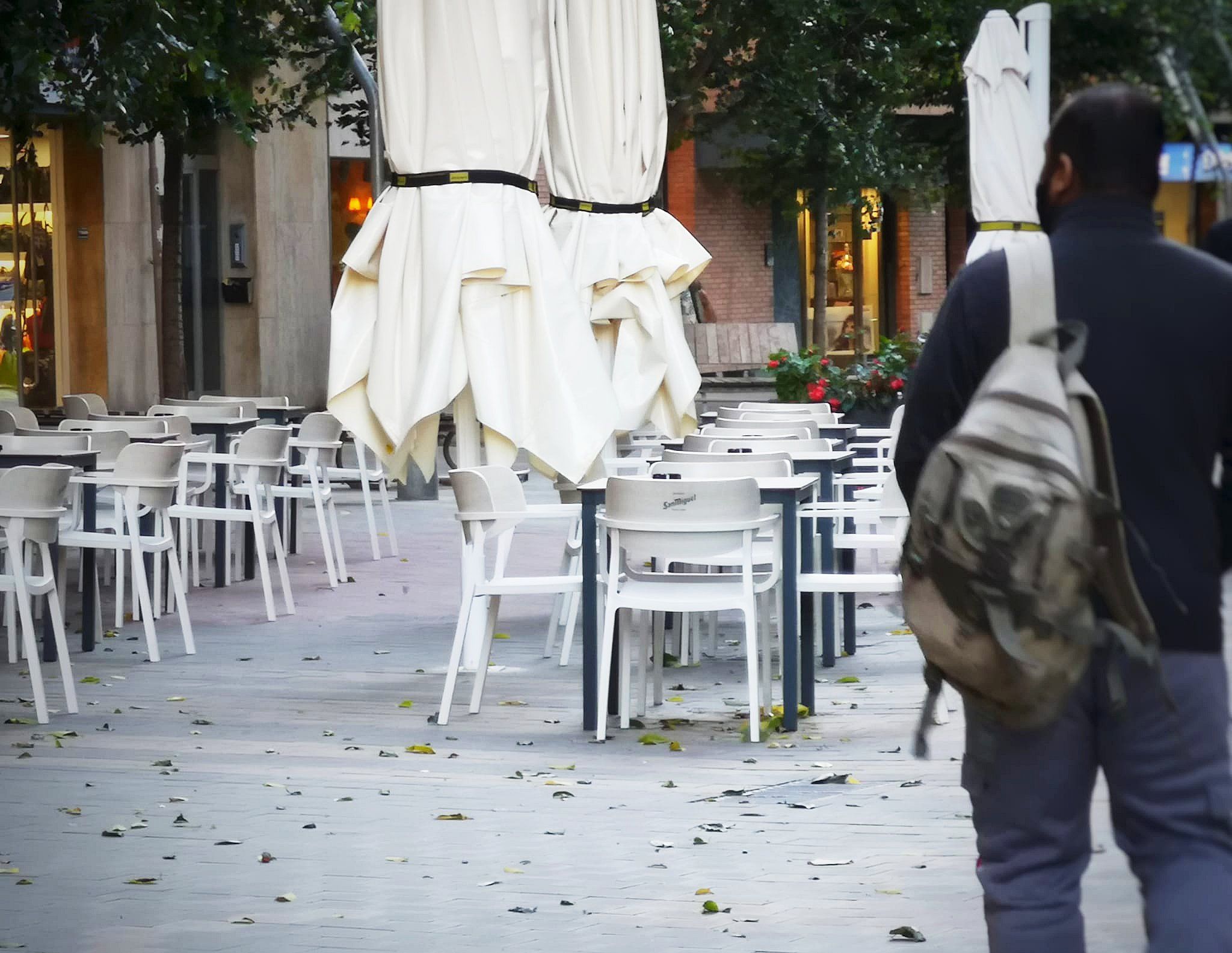 Terrassa en la Avenida Doctor Fleming de Lleida | FOTO: Miquel de Santiago