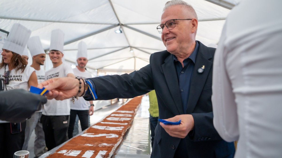Pere Granados en la inauguració del Sabor Salou amb un tiramisú de 20 metres