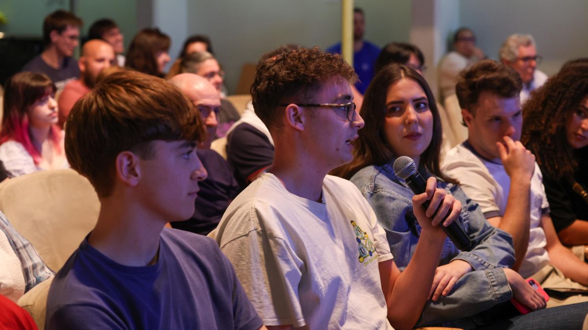 Jornada Cert o fake Públic assistent