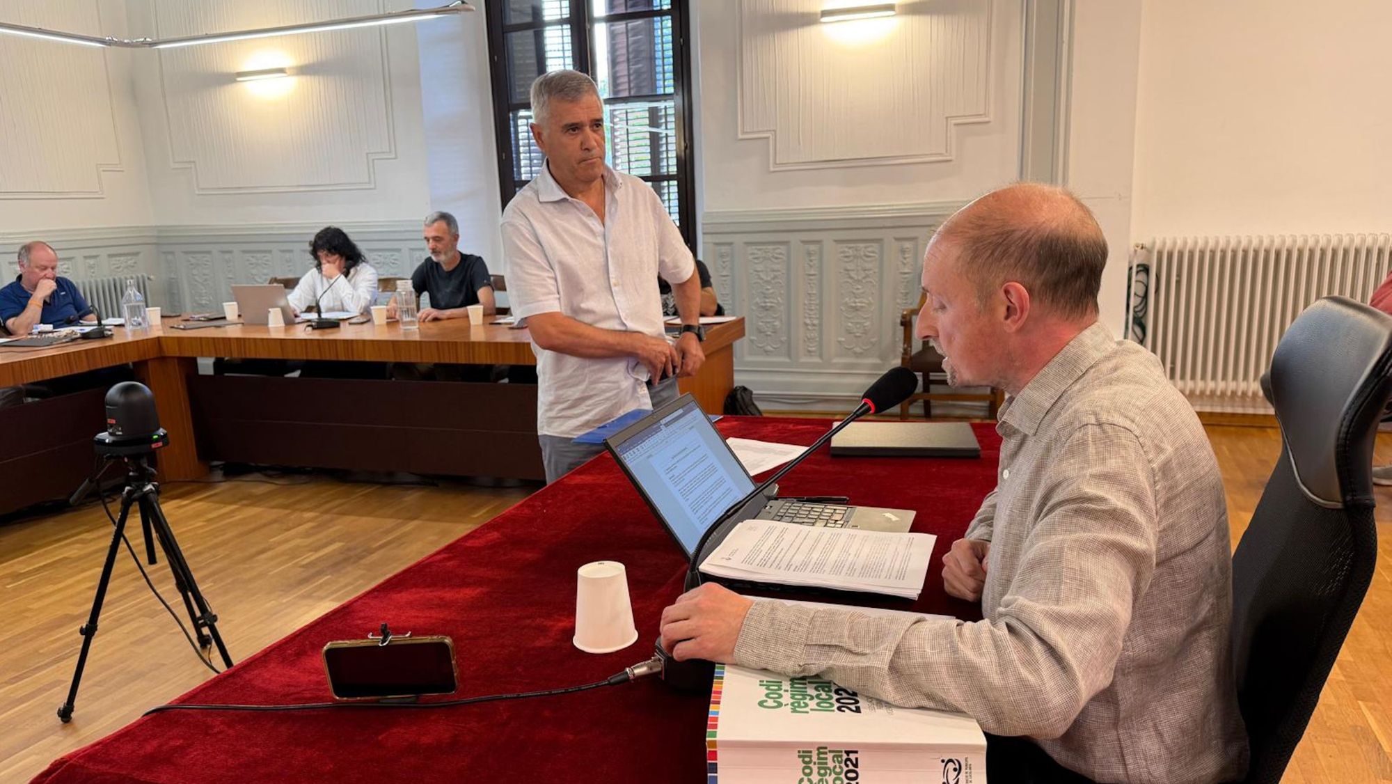 Paco Morillo pren posessió com a nou regidor del PSC a Ripoll
