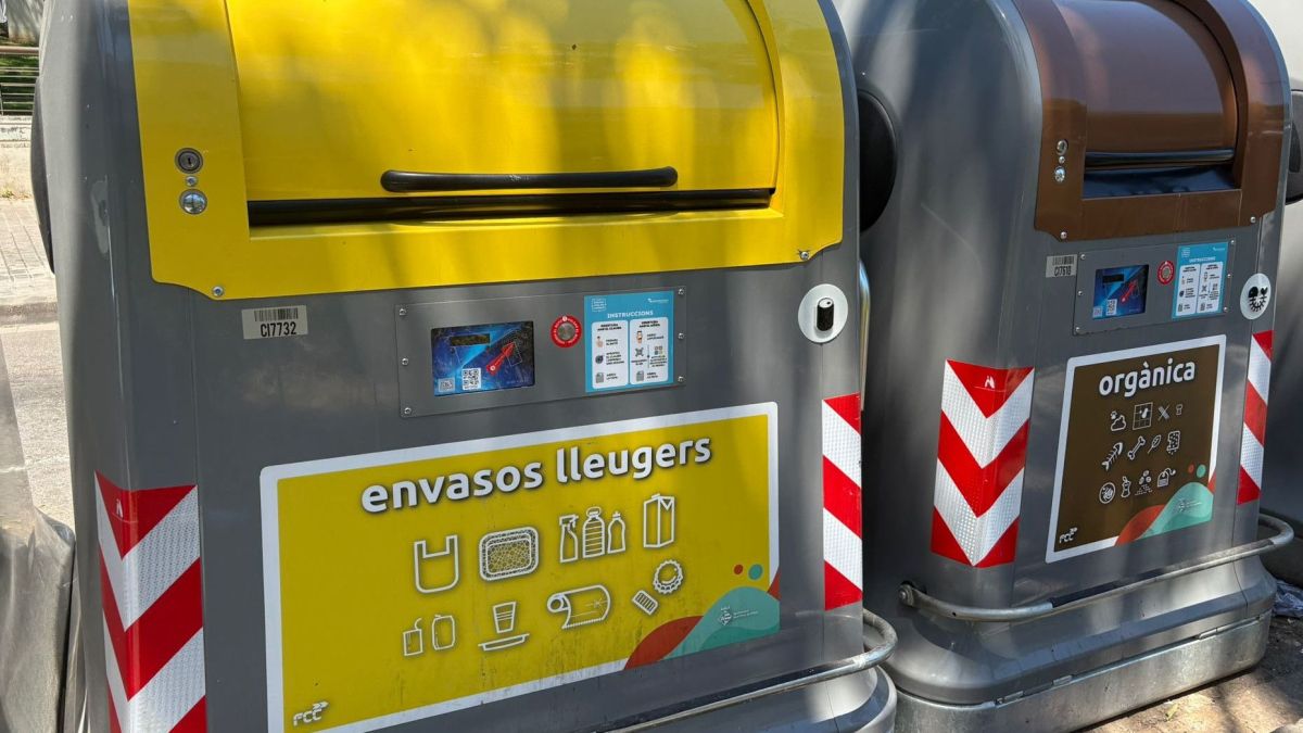Contenidors de residus intel·ligents amb clauer de Sant Pere de Ribes a les Roquetes