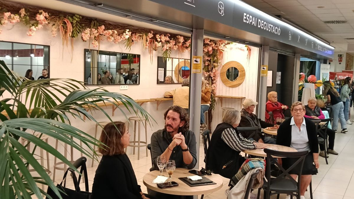 El Mercat La Sínia busca nous paradistes en una zona en expansió de les Roquetes