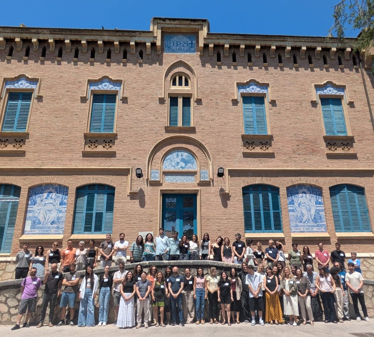 Foto de grup de la jornada per crear la xarxa estatal de recerca en genètica aplicada a la psiquiatria feta a Reus