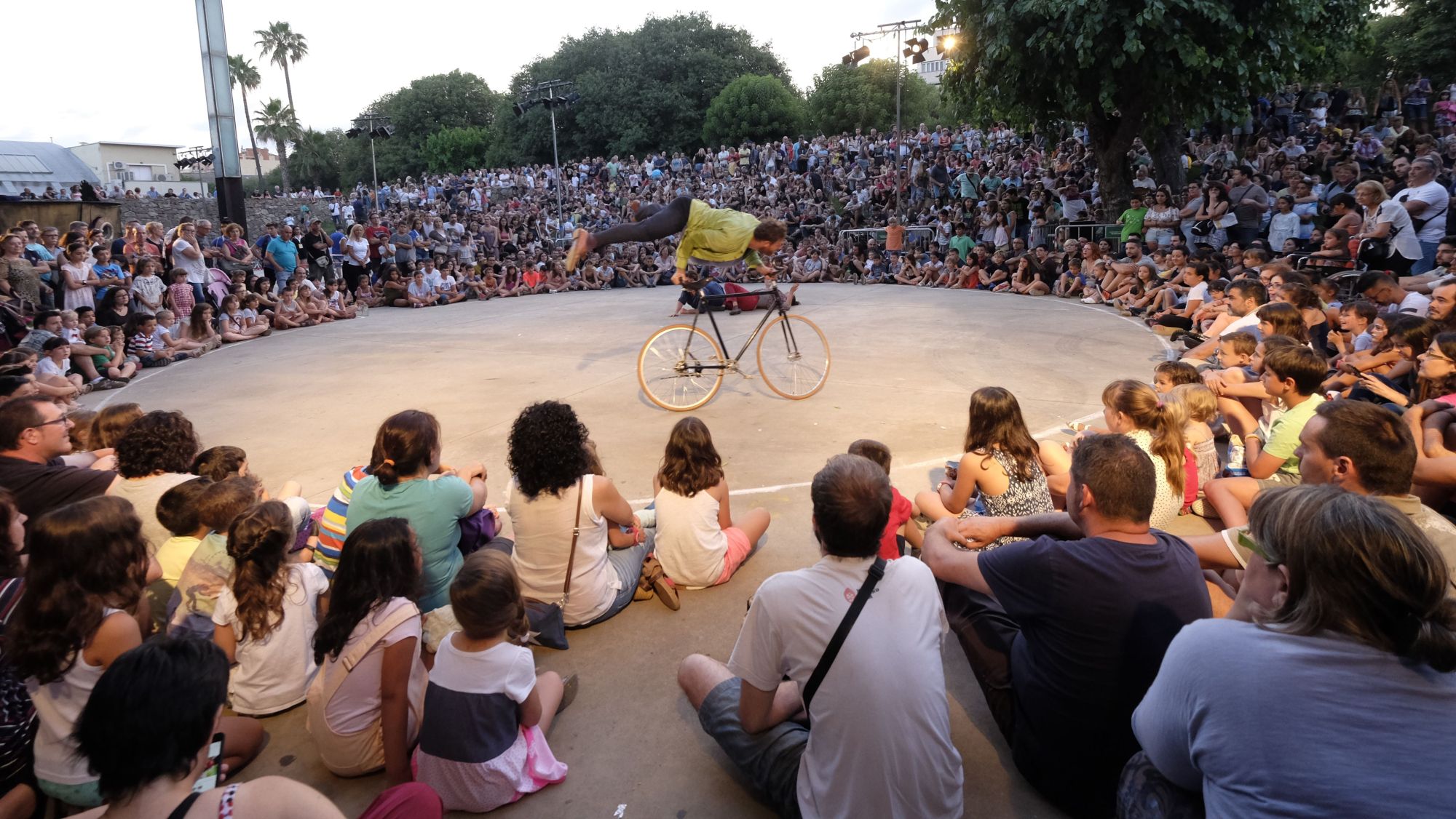 Festivals d'estiu. Festival al carrer de Viladecans