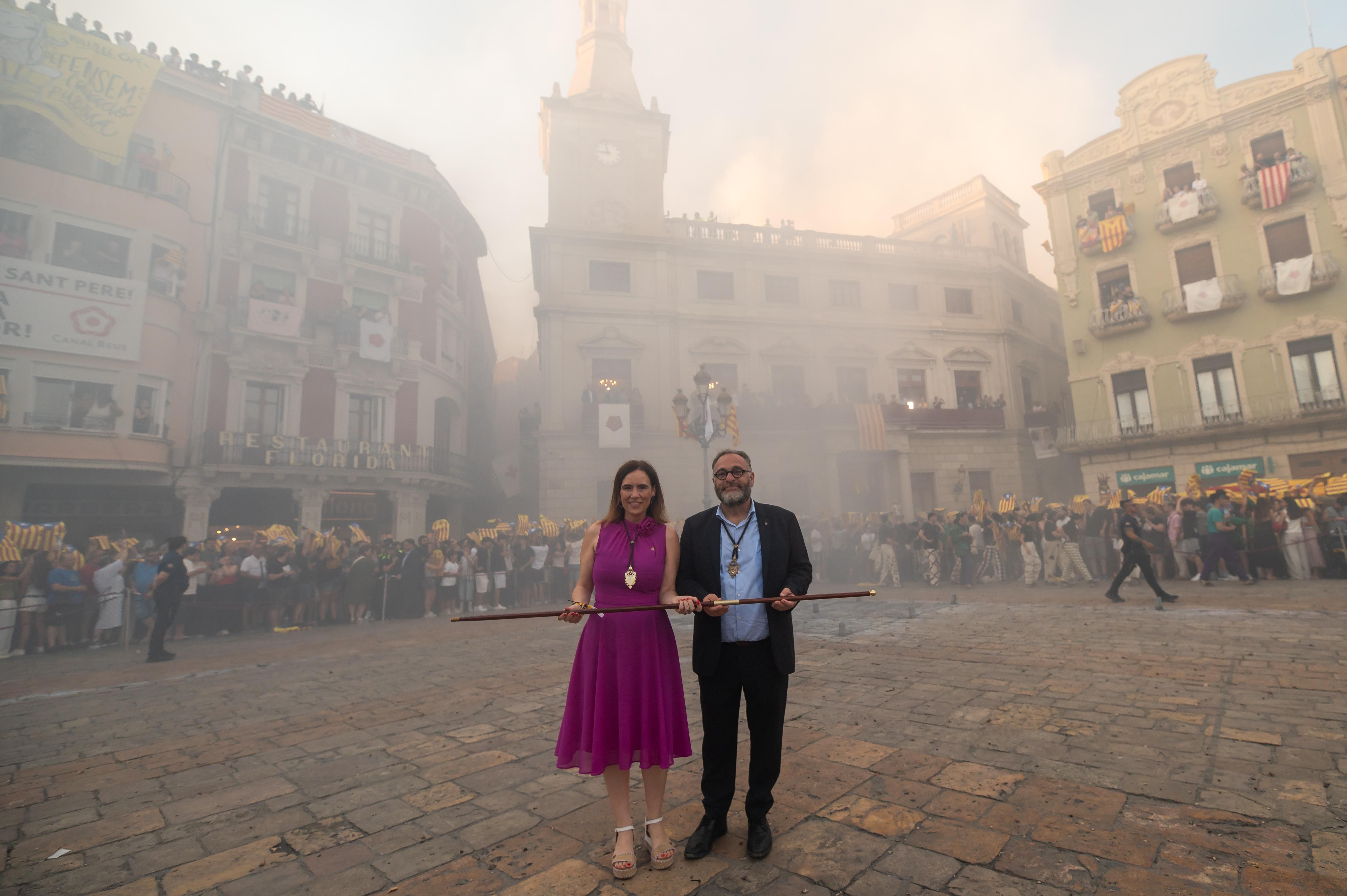 L'alcaldessa de Reus, Sandra Guaita, i el regidor de Cultura, Daniel Recasens, enceten els actes finals de la Festa Major de Sant Pere 2026