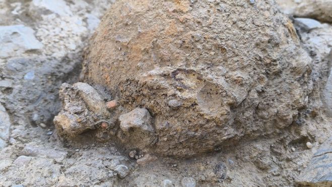 Projectil trobat al jaciment del pati de les Monges de la seu d'Urgell