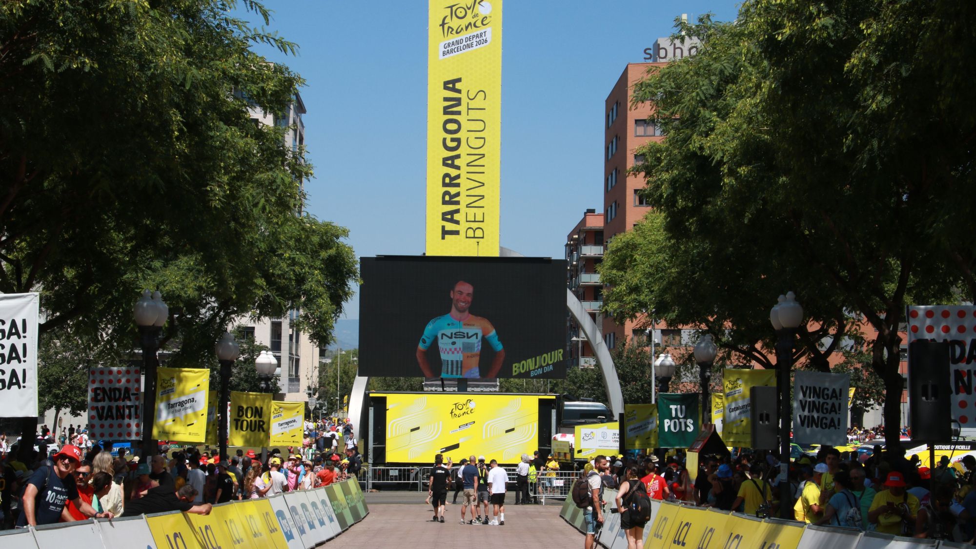 Un dels punts per on ha passat la sortida neutralitzada del Tour de França, a Tarragona
