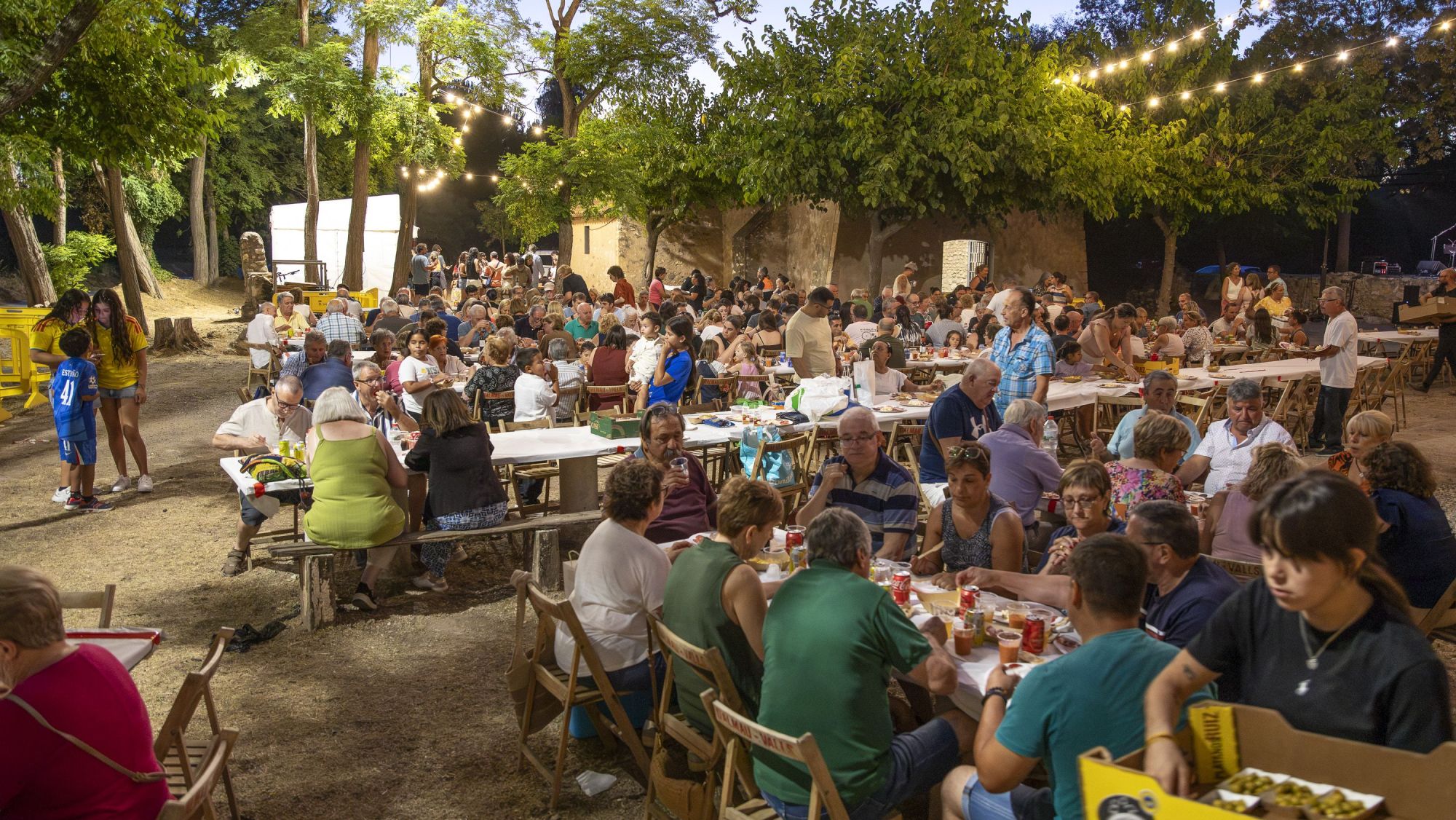 El sopar popular de la Festa de la Granja del Morell