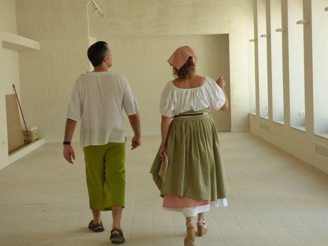 Mar Lleixà i Jordi Jordan caminant pel Balneari d’en Porcar