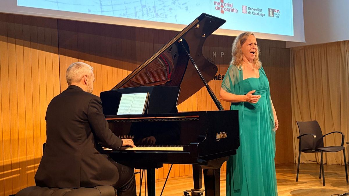  Actuació musical a càrrec d’Ulrike Haller, soprano i de Pau Casan, pianista