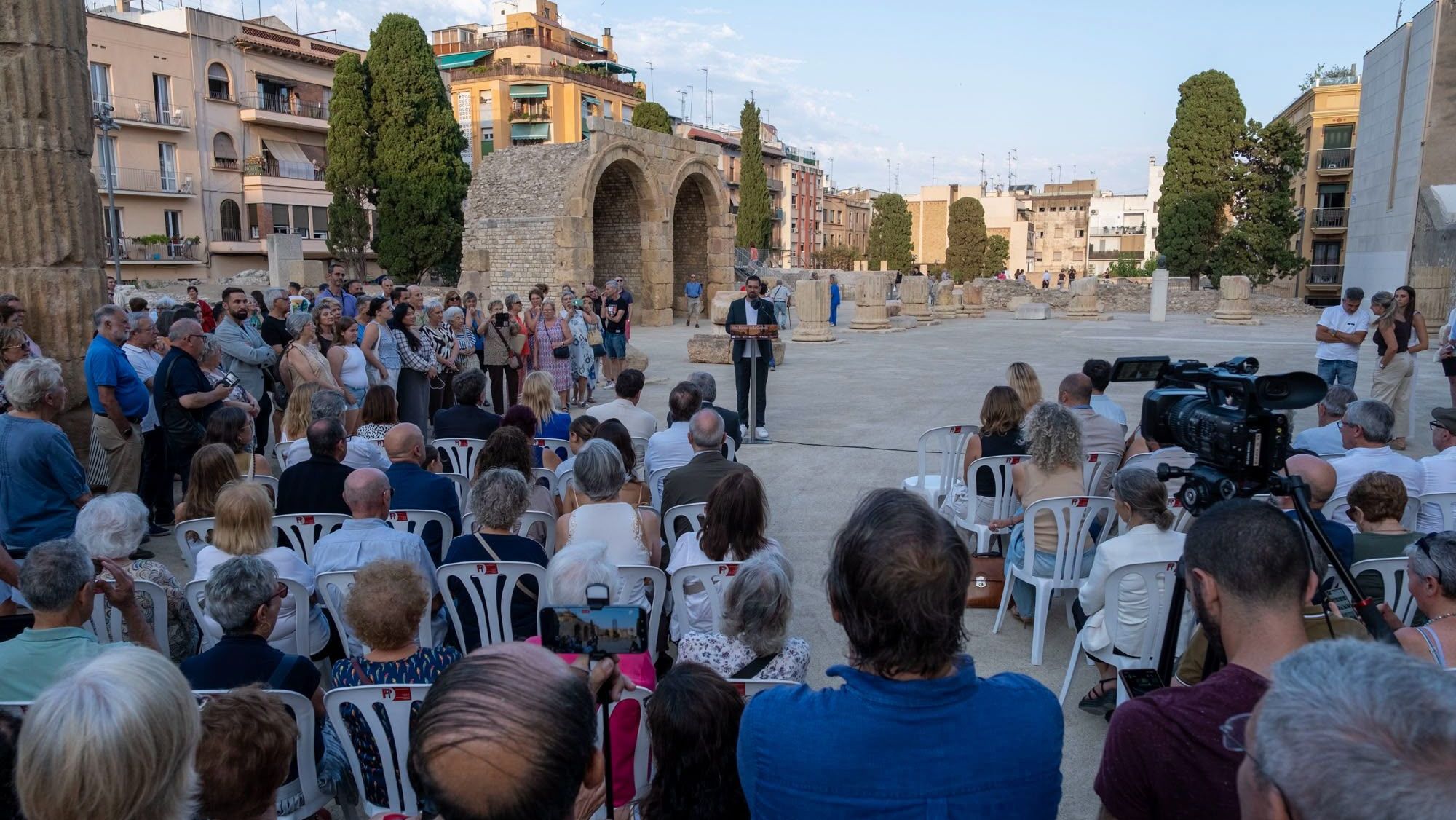 Visitants al Fòrum de la Colònia de Tarragona 1