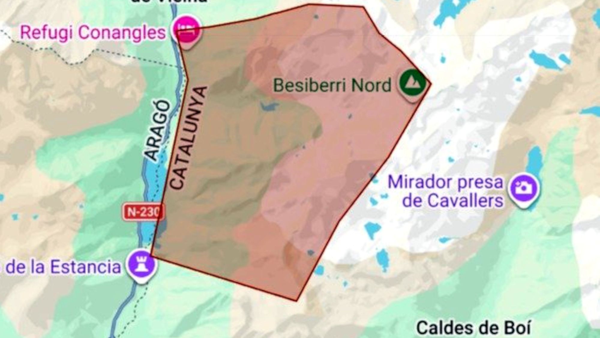 Demanen confinar unes 2.500 hectàrees per l'incendi del Pirineu per possibles pirocúmuls que descontrolin el foc