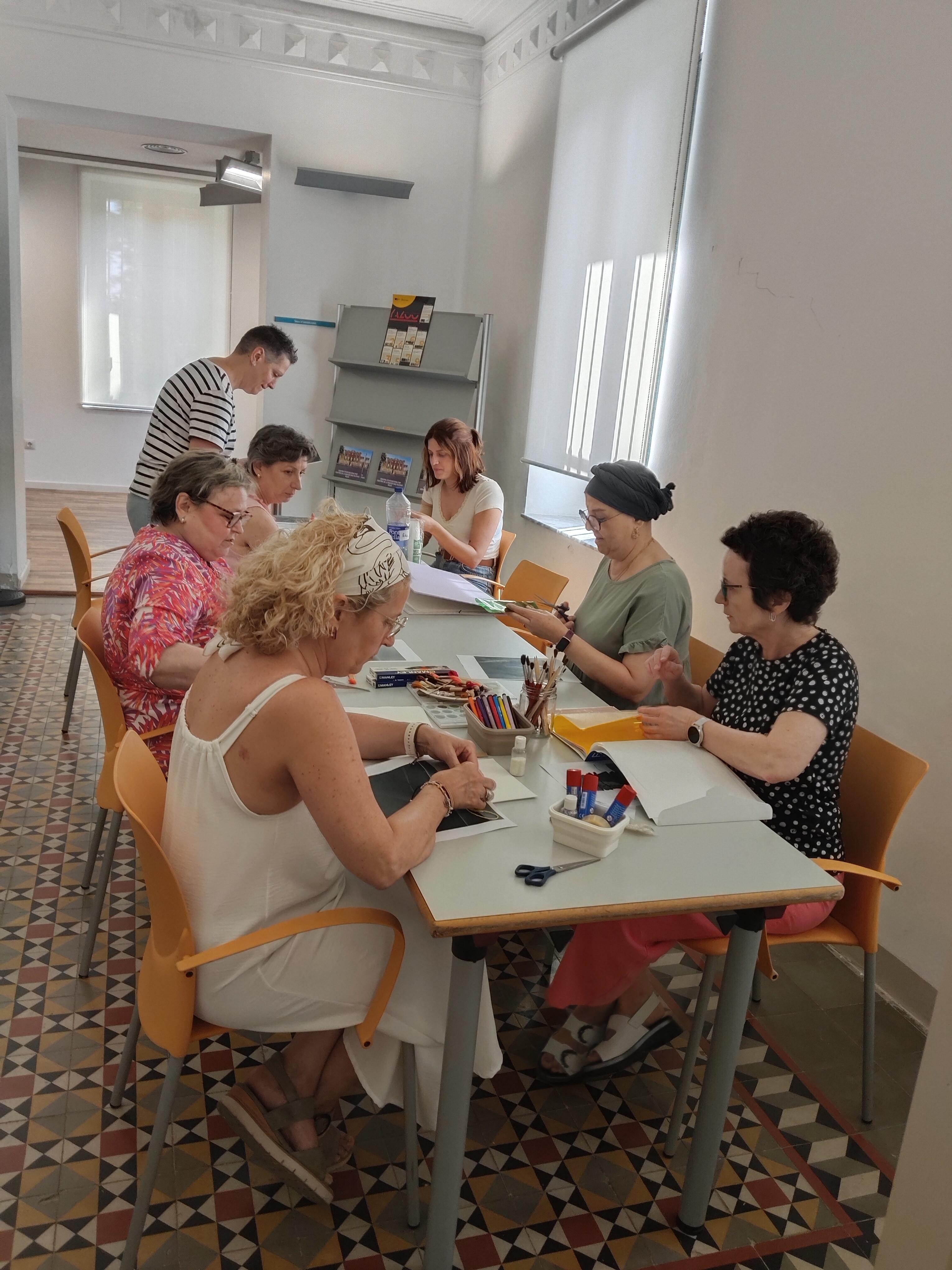 El Museu de Reus i l’entitat ART AGERE uneixen art i salut per al benestar de pacients oncològics 1 20260803093517