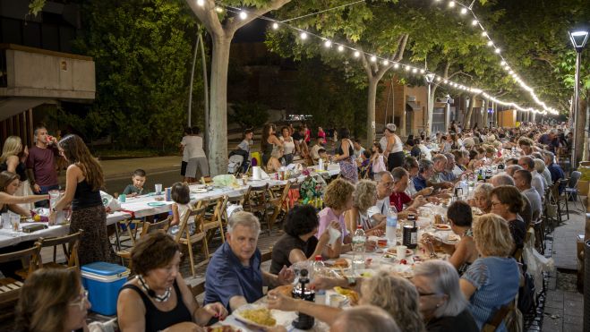 Sopar popular durant la Festa Major del Morell