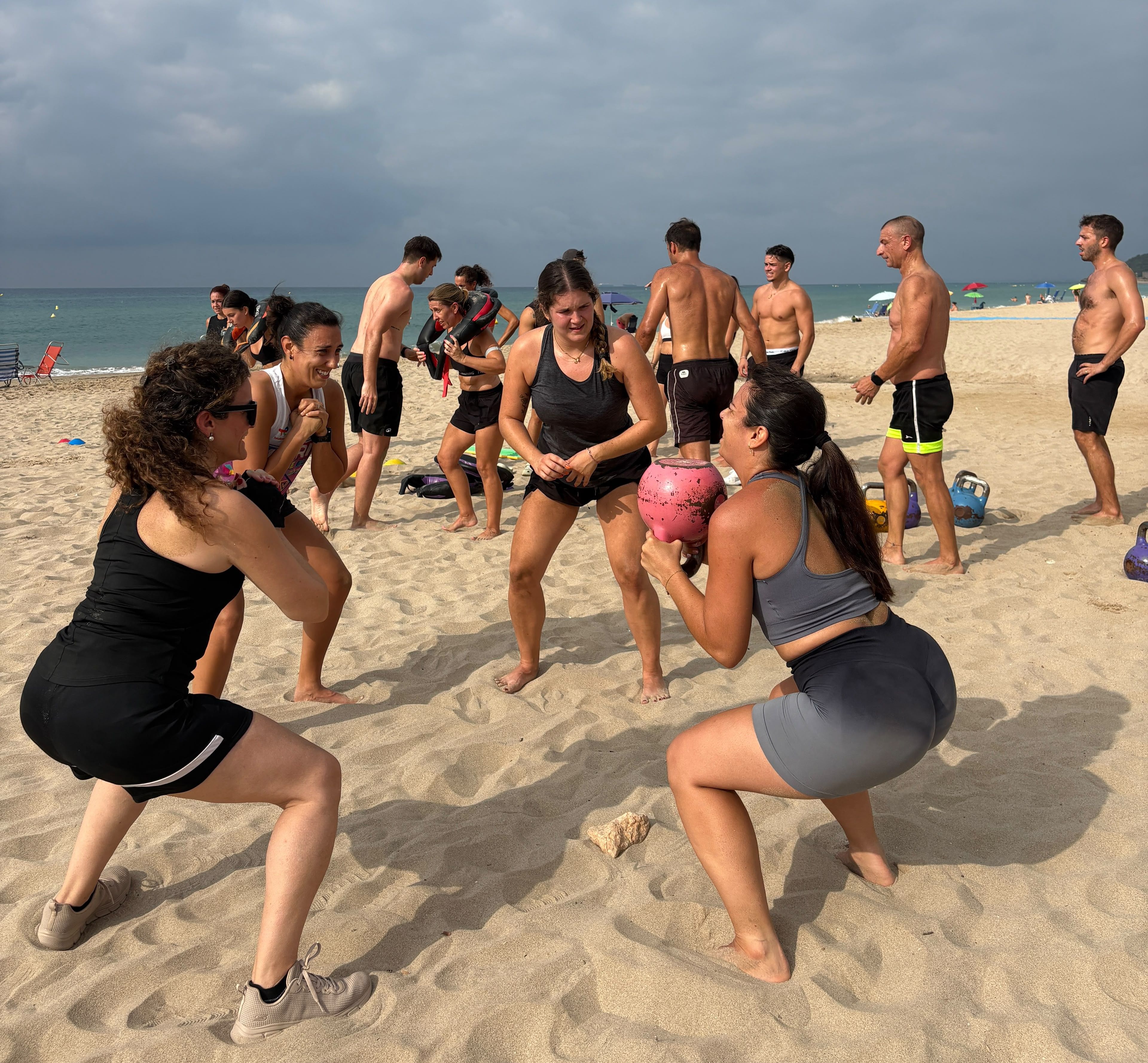 Golf Costa Daurada porta per primera vegada una masterclass esportiva a la platja d’Altafulla 1 (2)