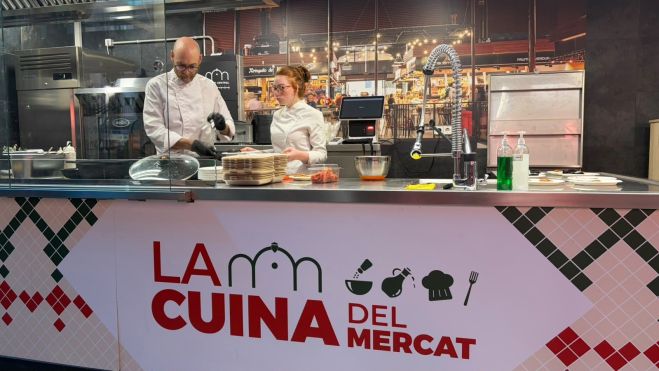 'Tu compres, nosaltres cuinem!' Mercat de Tarragona, cuiner