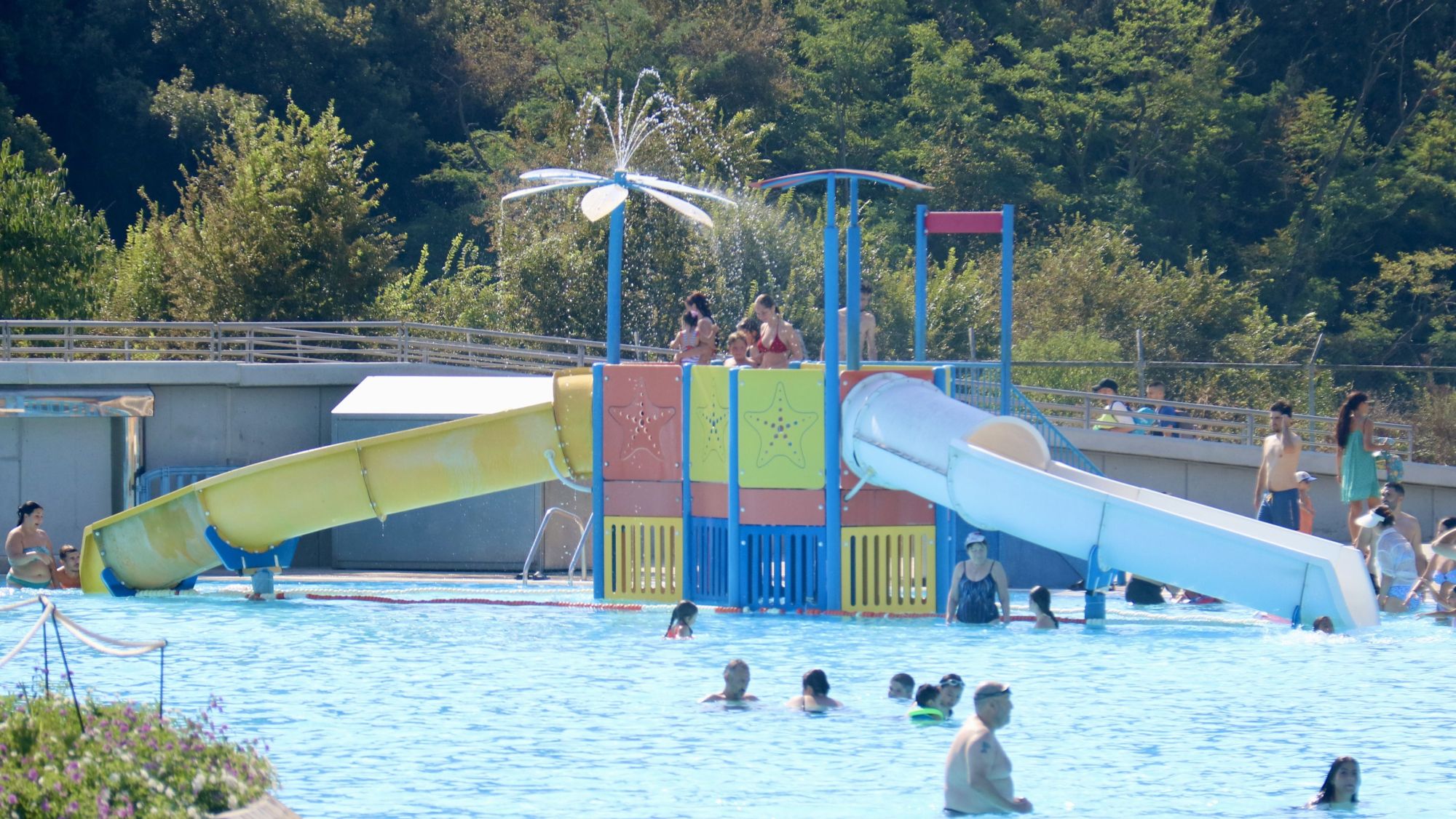 Ambient a la Bassa, la principal piscina de Sabadell. (6)