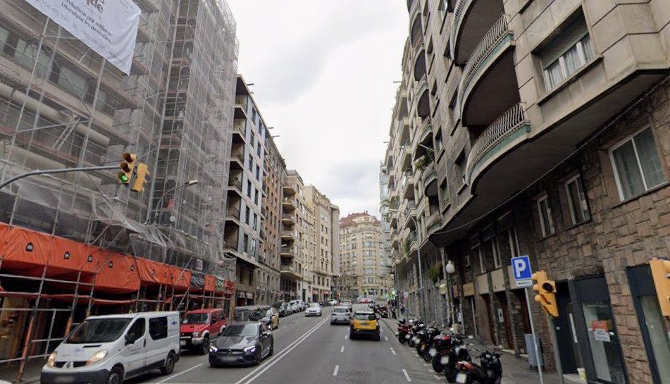 Una imatge del carrer de Balmes abans de les obres de renovació Una imatge del carrer de Balmes abans de les obres de renovació