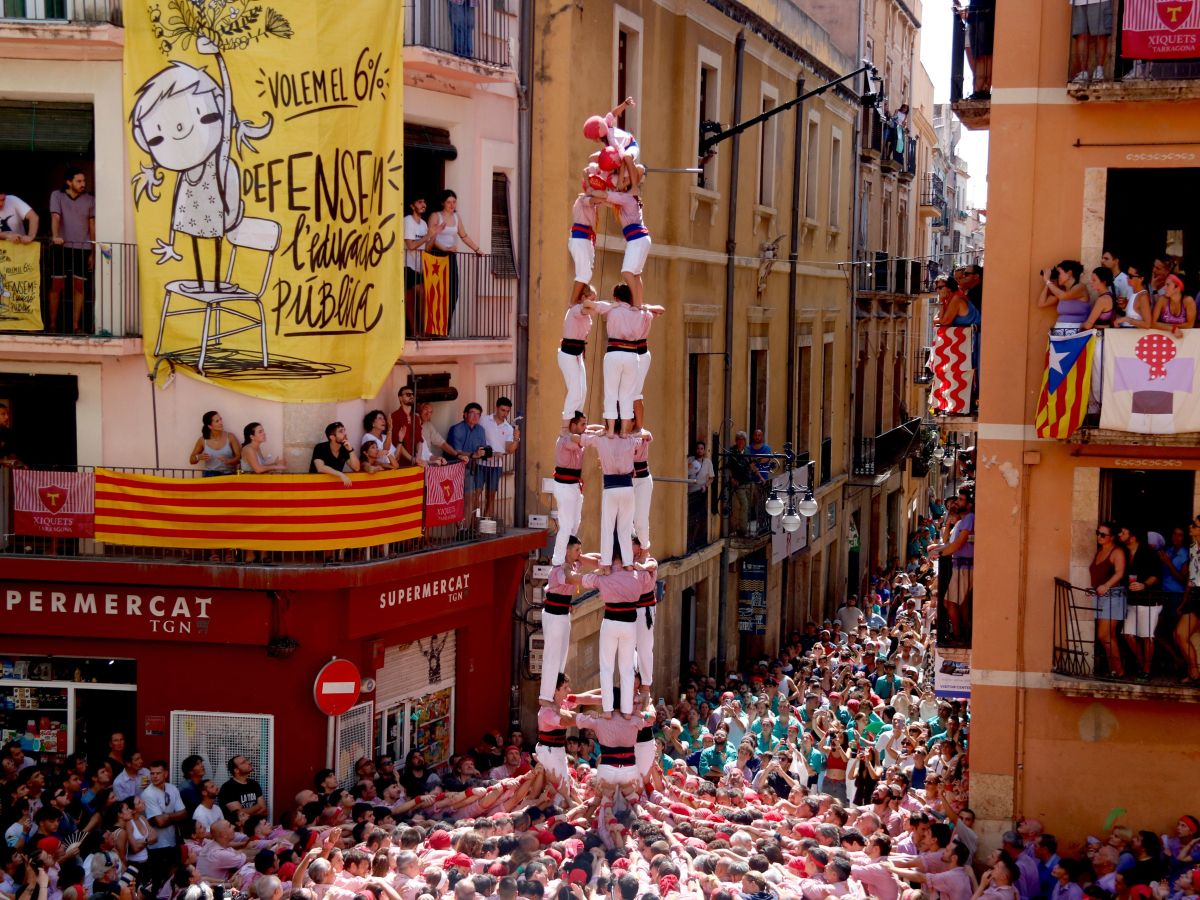 3 de 8 dels Xiquets de Tarragona a la diada de Sant Magí