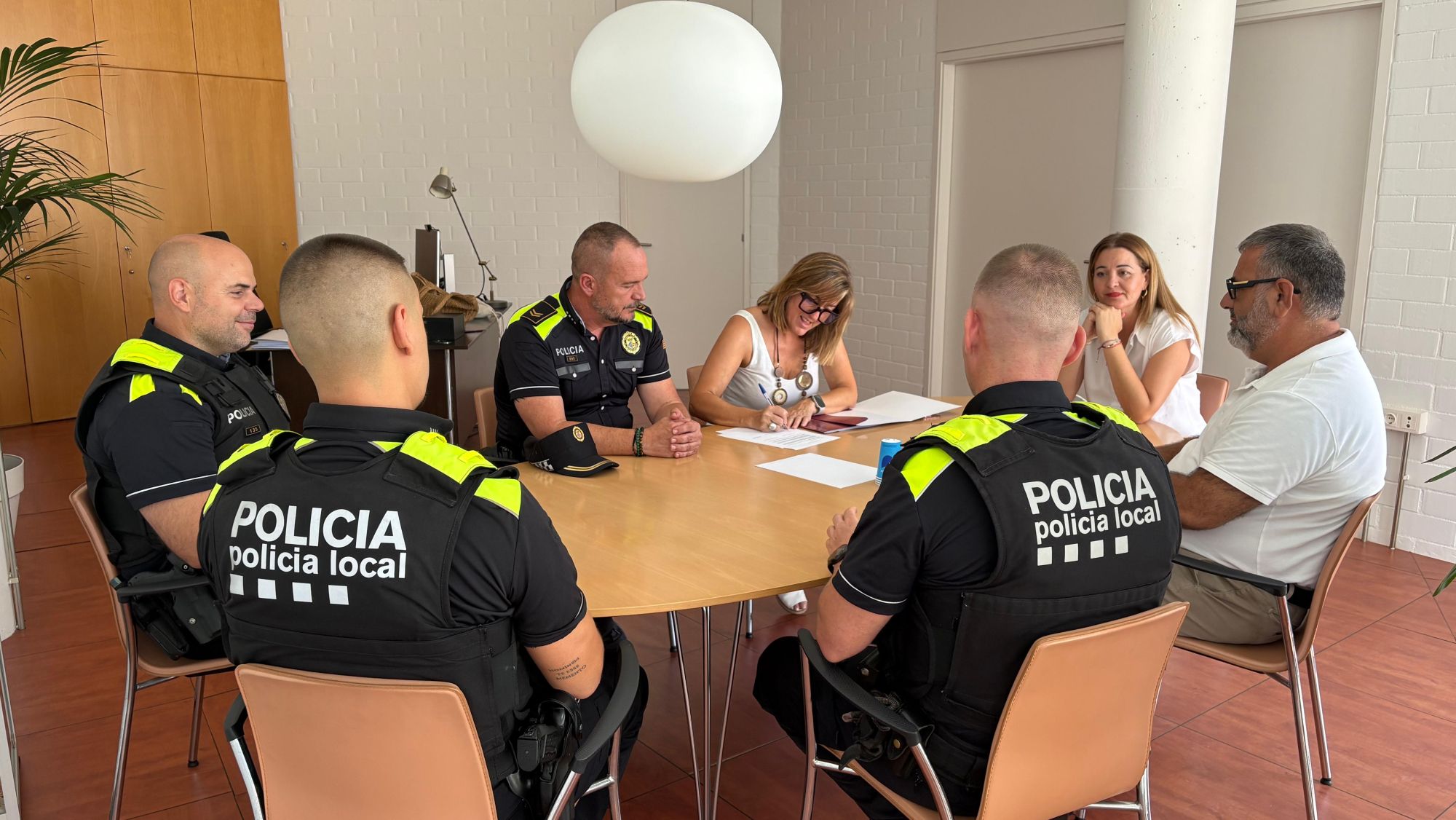 Sant Pere de Ribes incorpora tres agents com a funcionaris de carrera a la Policia Local 2