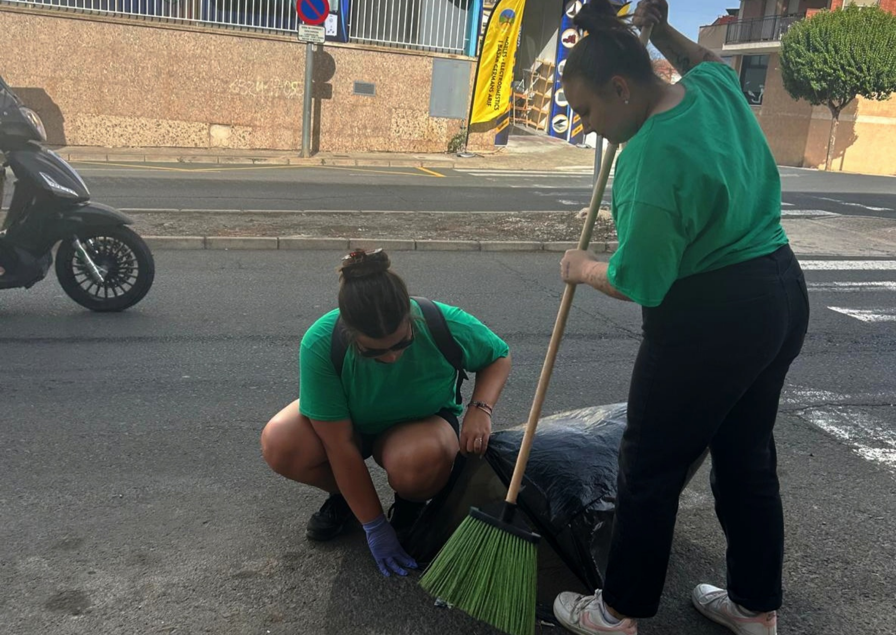 Tàrrega treu al carrer deu agents cívics per combatre l’incivisme i millorar la neteja 1