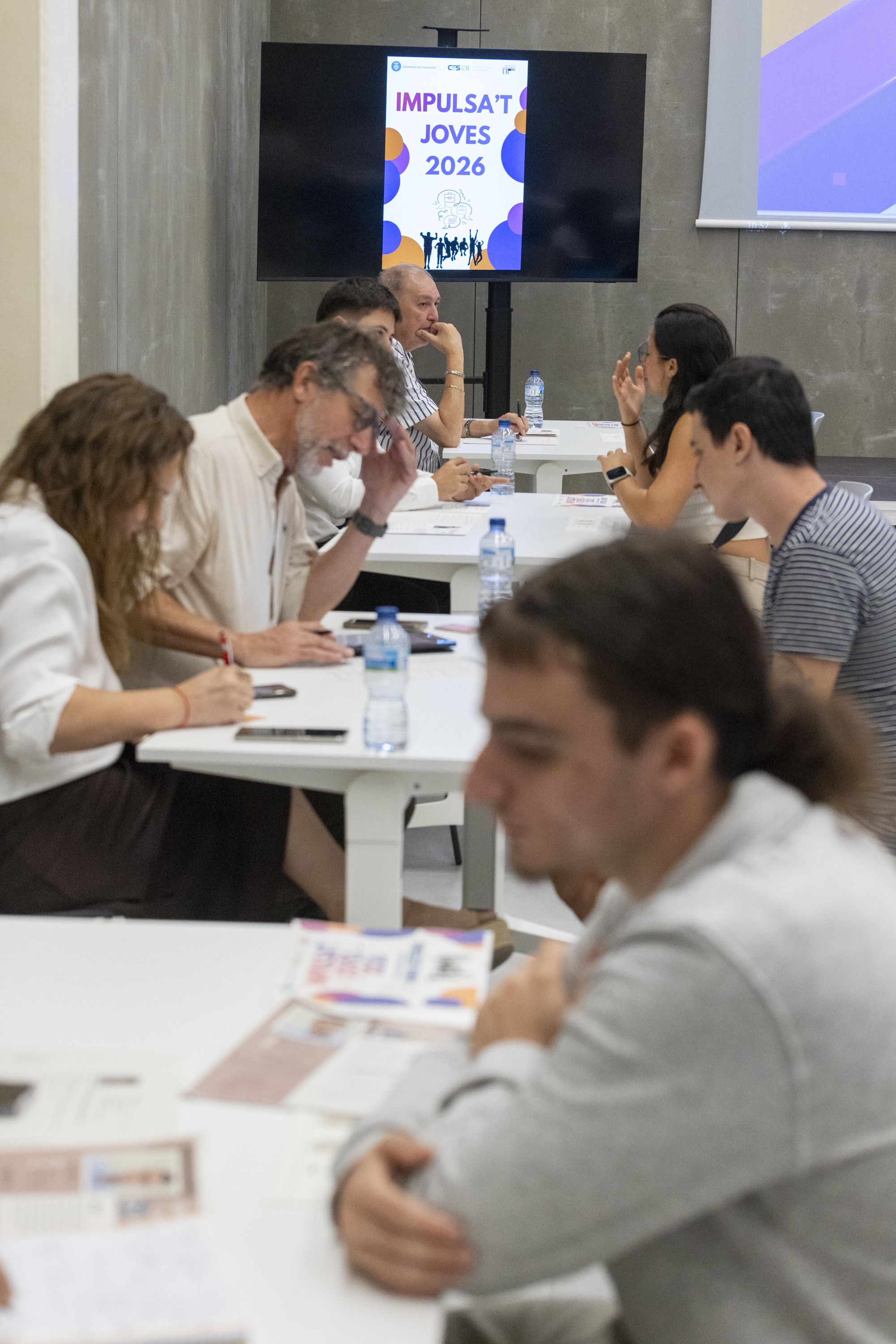 L’Hospitalet connecta 40 joves amb onze empreses que busquen personal en sectors amb alta demanda 1