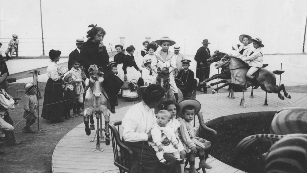 1911. Carrousel Eléctrico