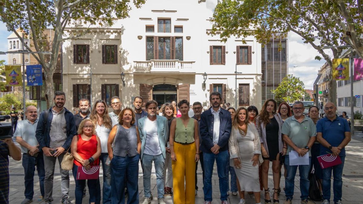 Els Comuns rebutgen l'ampliació de l'aeroport del Prat (2)