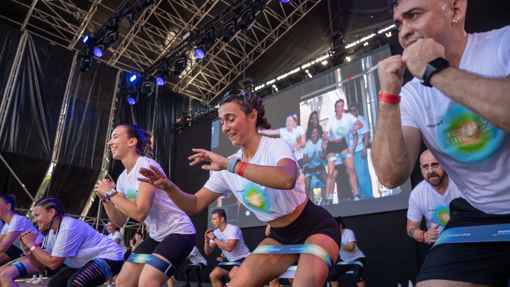 Barcelona reuneix 4.500 persones en una gran festa del fitnes al carrer per la Mercè 3