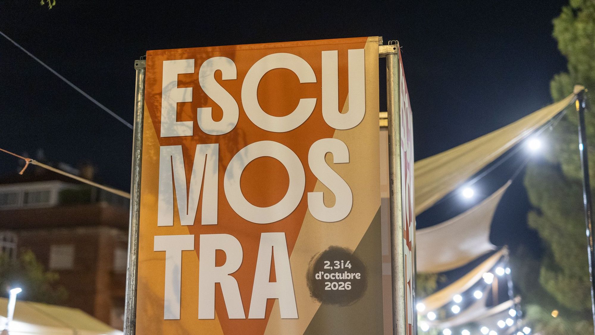 L’Escumostra salva el temporal i sorprèn en la seva estrena