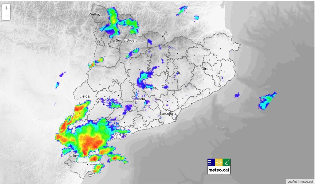 Imatge del radar amb una forta tempesta afectant el sud de Catalunya el 6 d'octubre