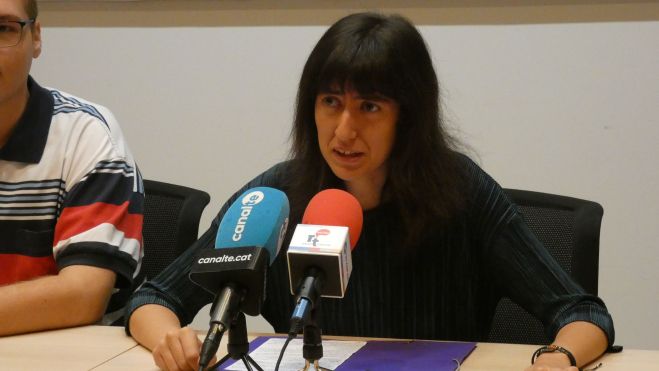 Irene López en la presentació de la I Jornada Modernista de Béns Mobles de les Terres de l’Ebre