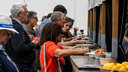 Un espai per a la degustació de paltillos elaborats per 9 xefs de restaurants locals