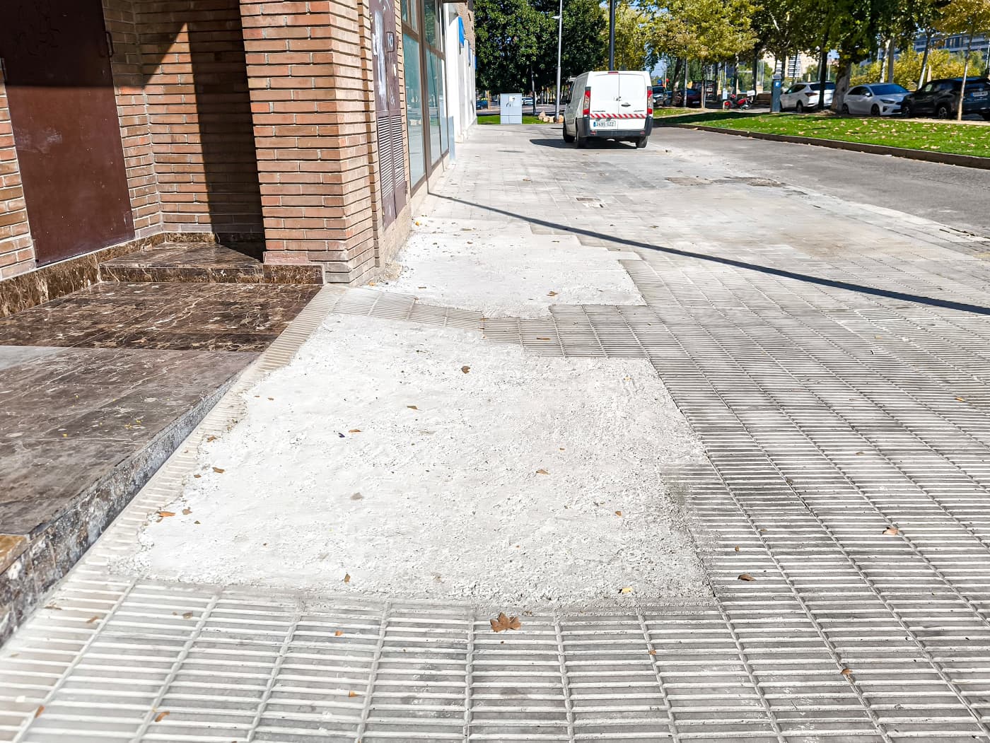 Aceras Avenida Joana Raspall (JuntsXCat Paeria).