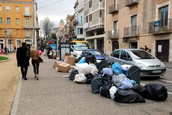 El sindicats posposen la vaga d’escombraries de Figueres al 15 de desembre per continuar negociant