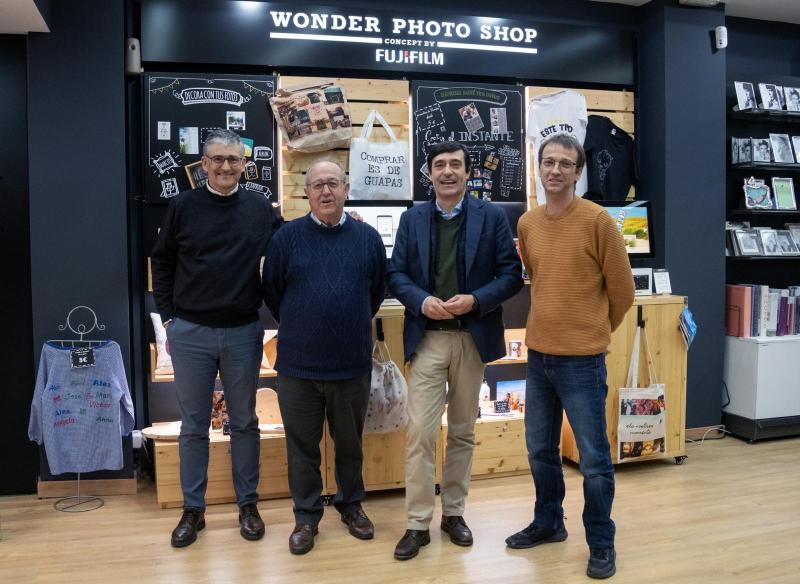 Centro Fuji Tarragona culmina su transformación en Wonder Photo Shop Fujifilm