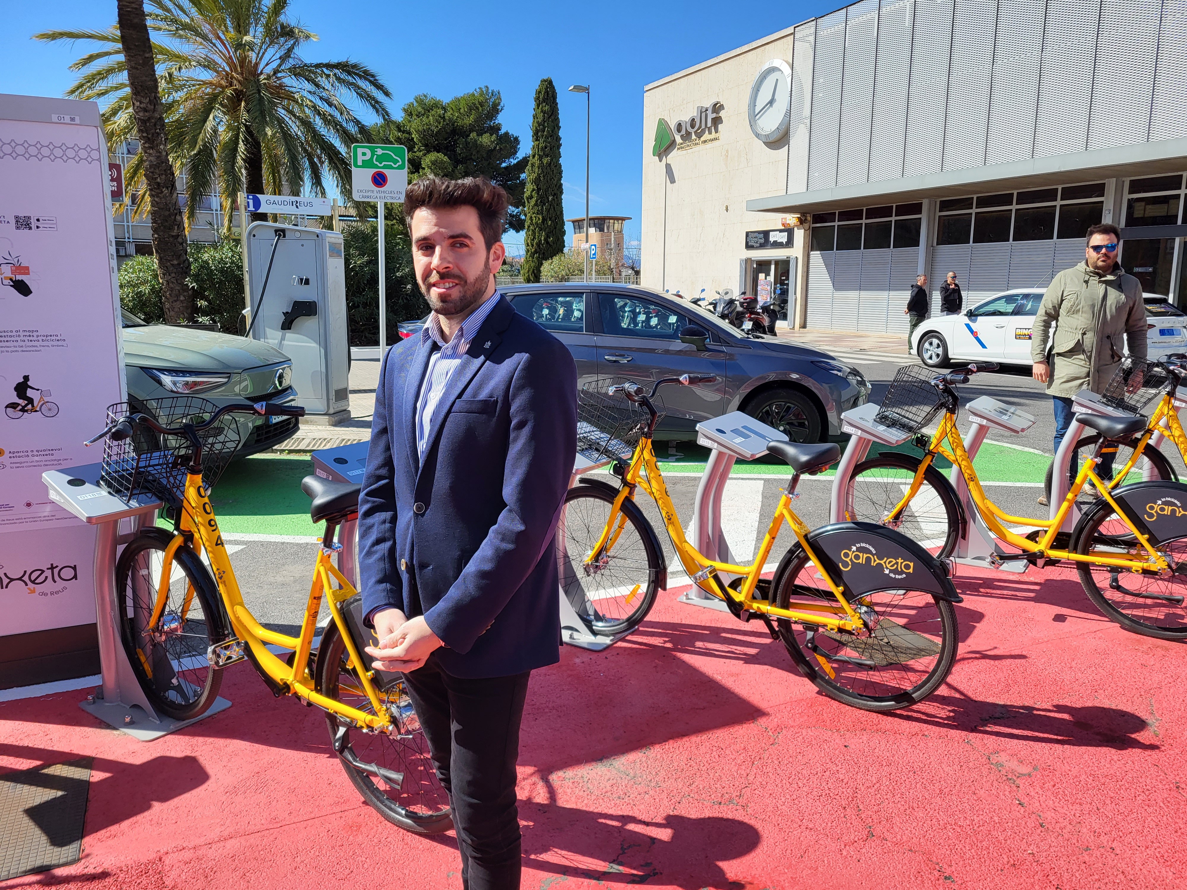El metro estrena los primeros aparcamientos de bicicletas – Barcelona al Día