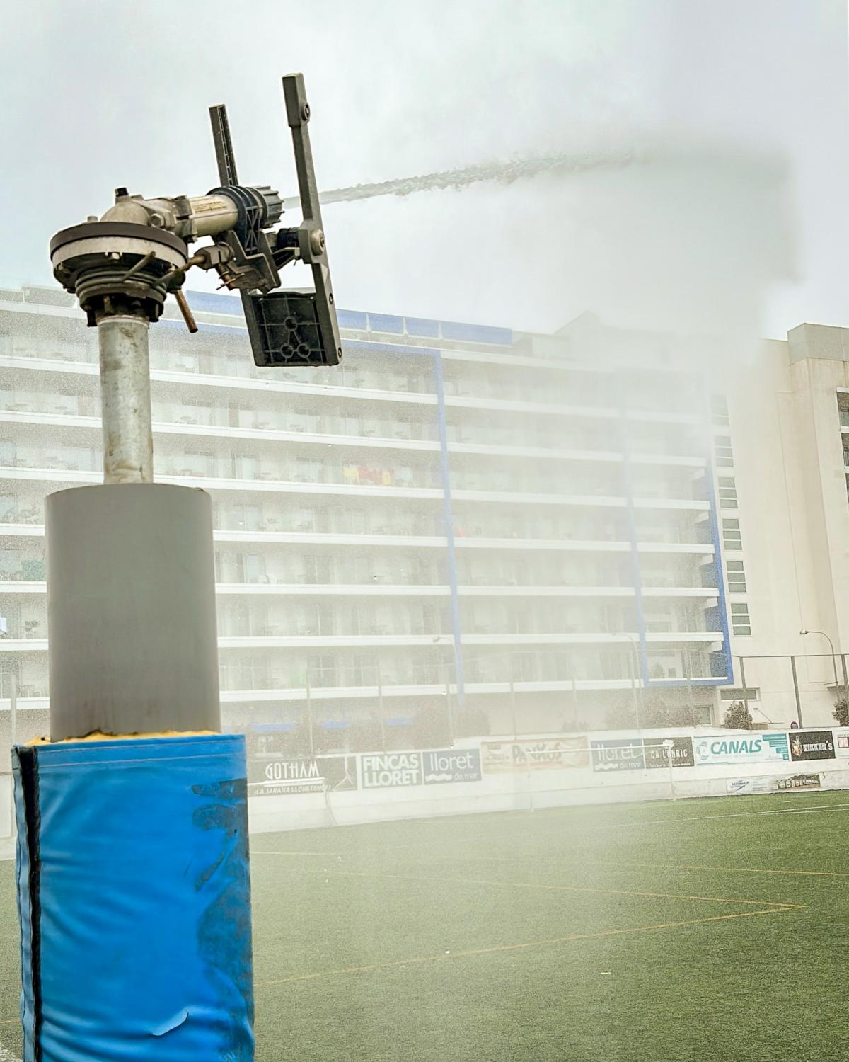 Aspersores en los equipamientos deportivos municipales de Lloret de Mar