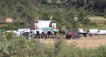 Continua la rave al Segrià que aplega uns 150 vehicles i unes 400 persones