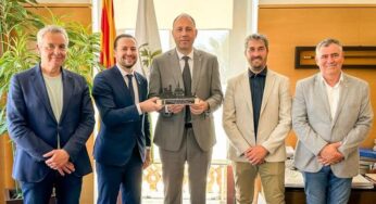 El conseller Berni Álvarez visita Lloret i destaca el seu projecte esportiu
