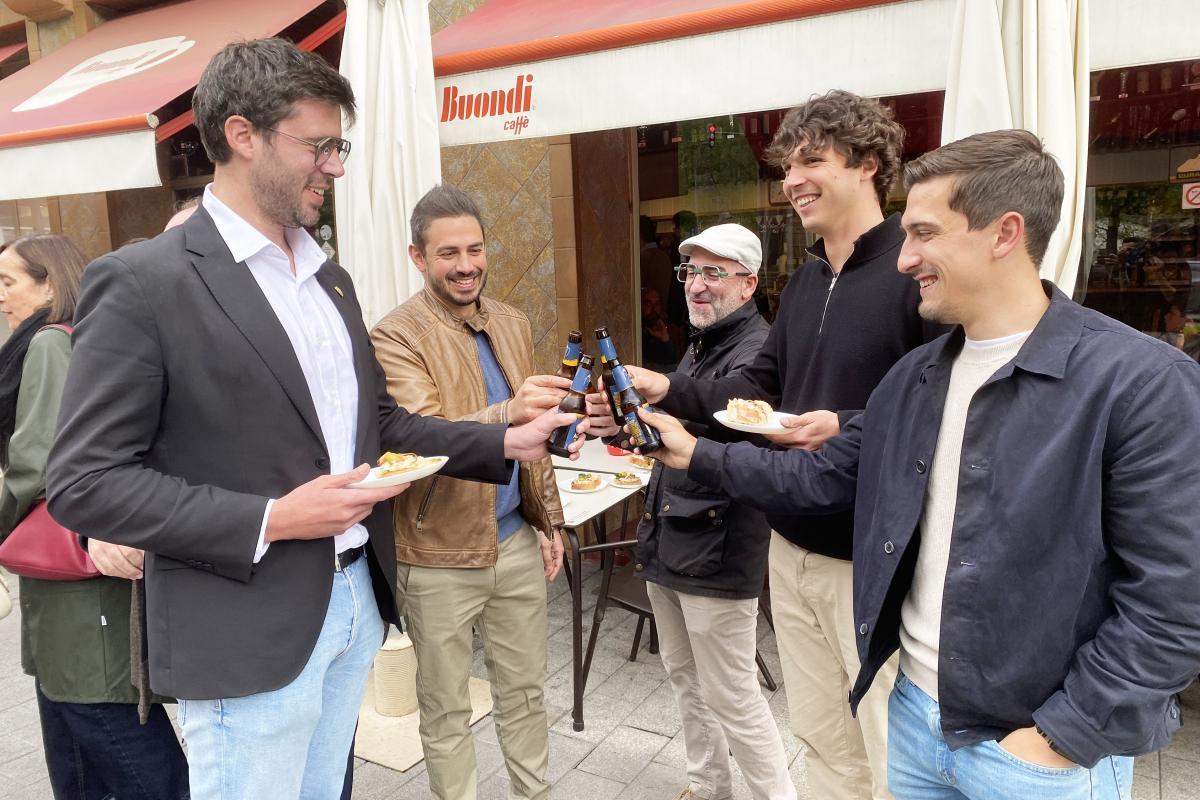 El equipo comunal de San Julián de Liria da el pistoletazo de salida a la Ruta de la tapa