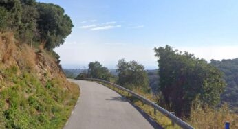 Un mort i un ferit després que un cotxe surti de la via i caigui per un talús a Calella