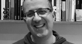 Mor Arturo Lozano Aguilar, docent de la Universitat de Lleida, en un accident de trànsit