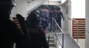 ‘Pluja’ de cocaïna en un habitatge de Cornellà de Llobregat