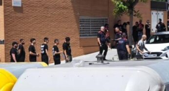 Calma tensa pels voltants del Nou Estadi de Tarragona amb l’arribada dels aficionats del Múrcia
