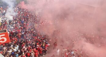 VÍDEO | Espectacular rebuda de l’afició al Nàstic de Tarragona